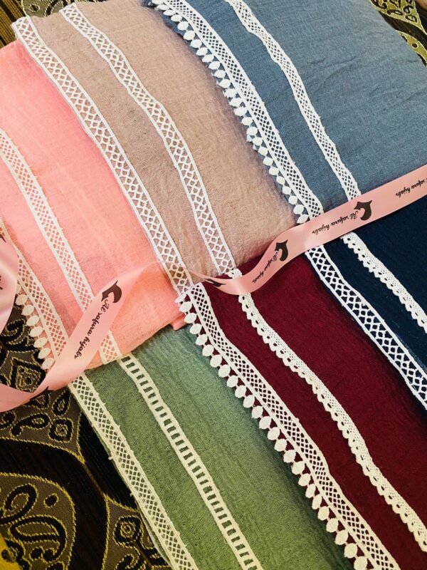 Lace crinkle cotton hijab